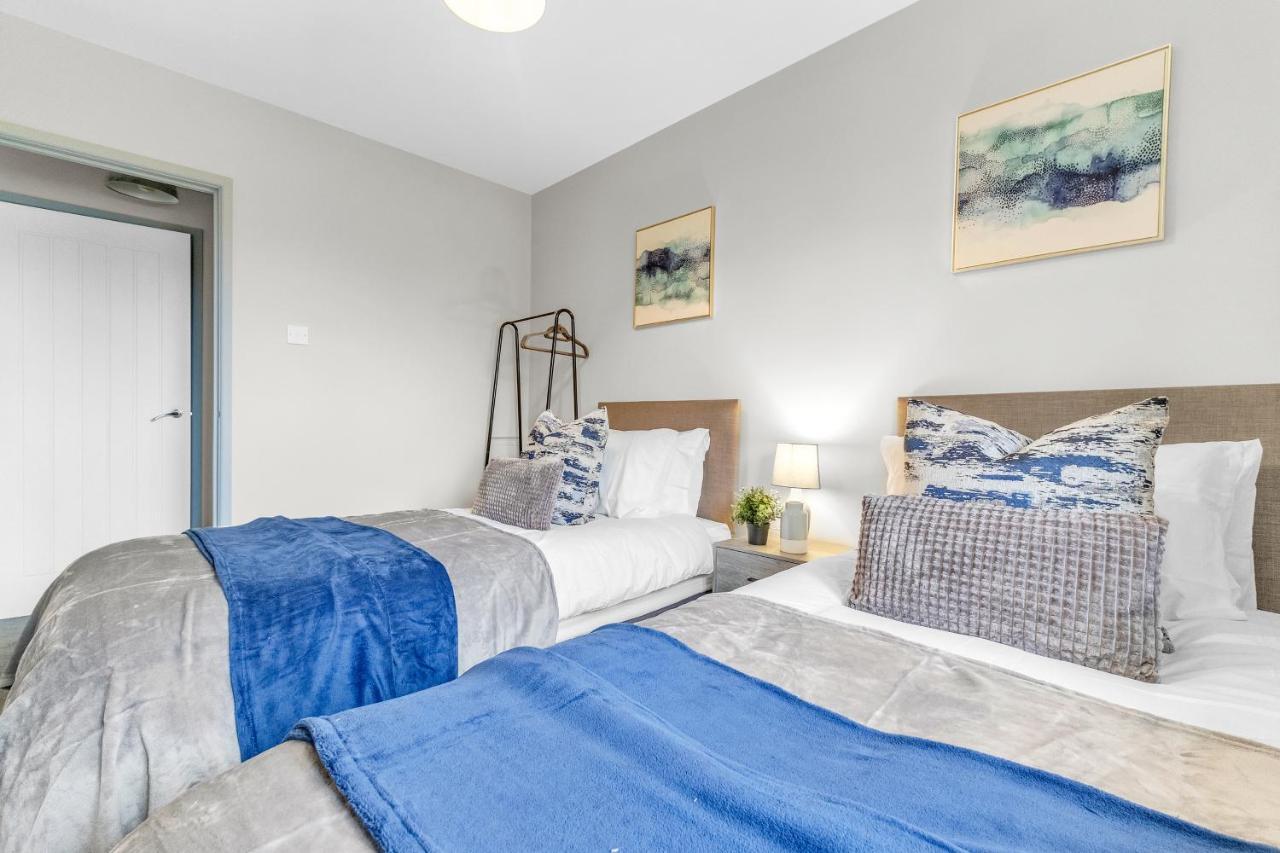 Mk 2-Bedroom Contractor'S Gem, 5 Beds, Sleeps 6, Free Parking Milton Keynes Eksteriør bilde