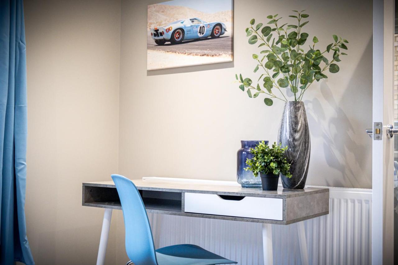 Mk 2-Bedroom Contractor'S Gem, 5 Beds, Sleeps 6, Free Parking Milton Keynes Eksteriør bilde