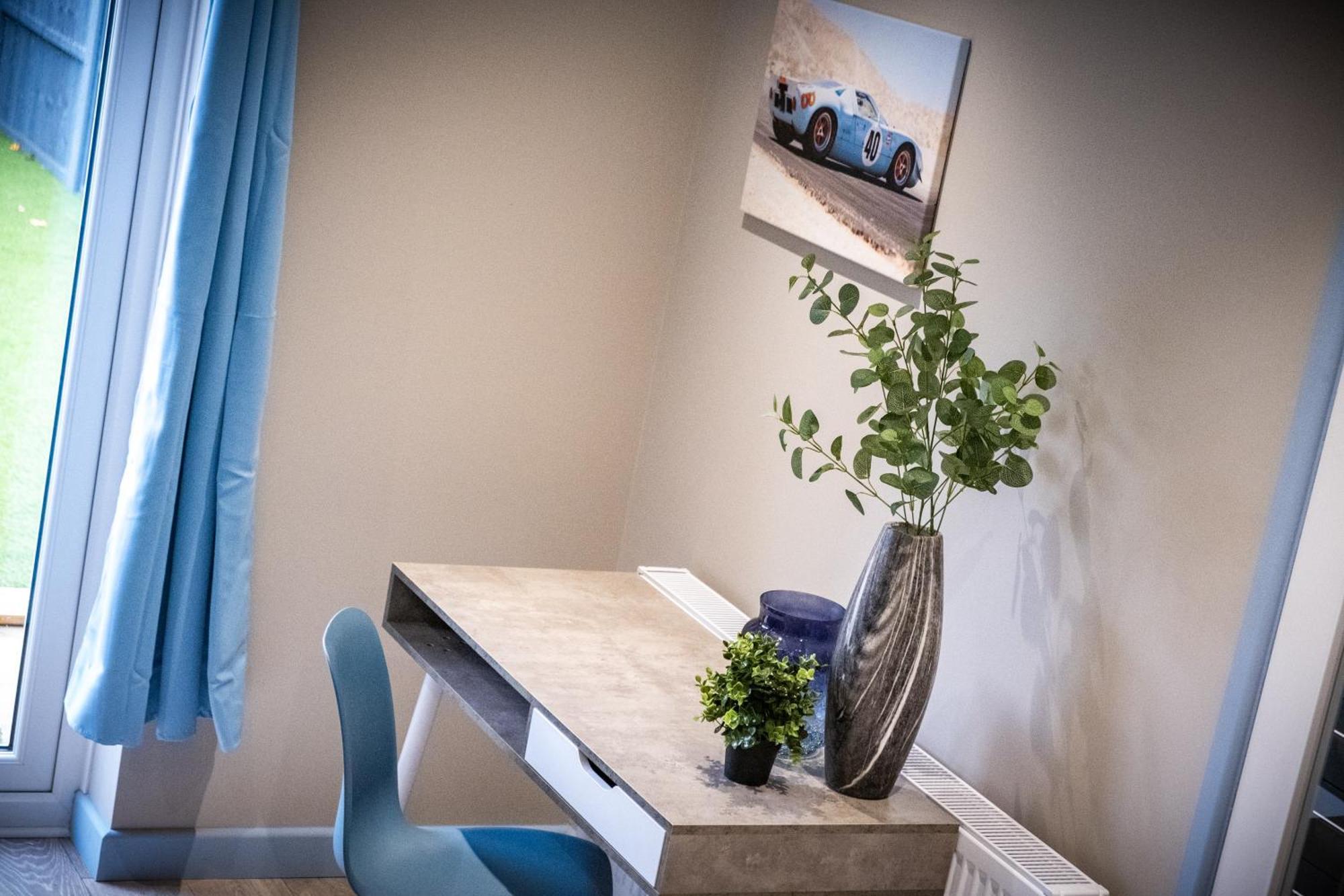 Mk 2-Bedroom Contractor'S Gem, 5 Beds, Sleeps 6, Free Parking Milton Keynes Eksteriør bilde
