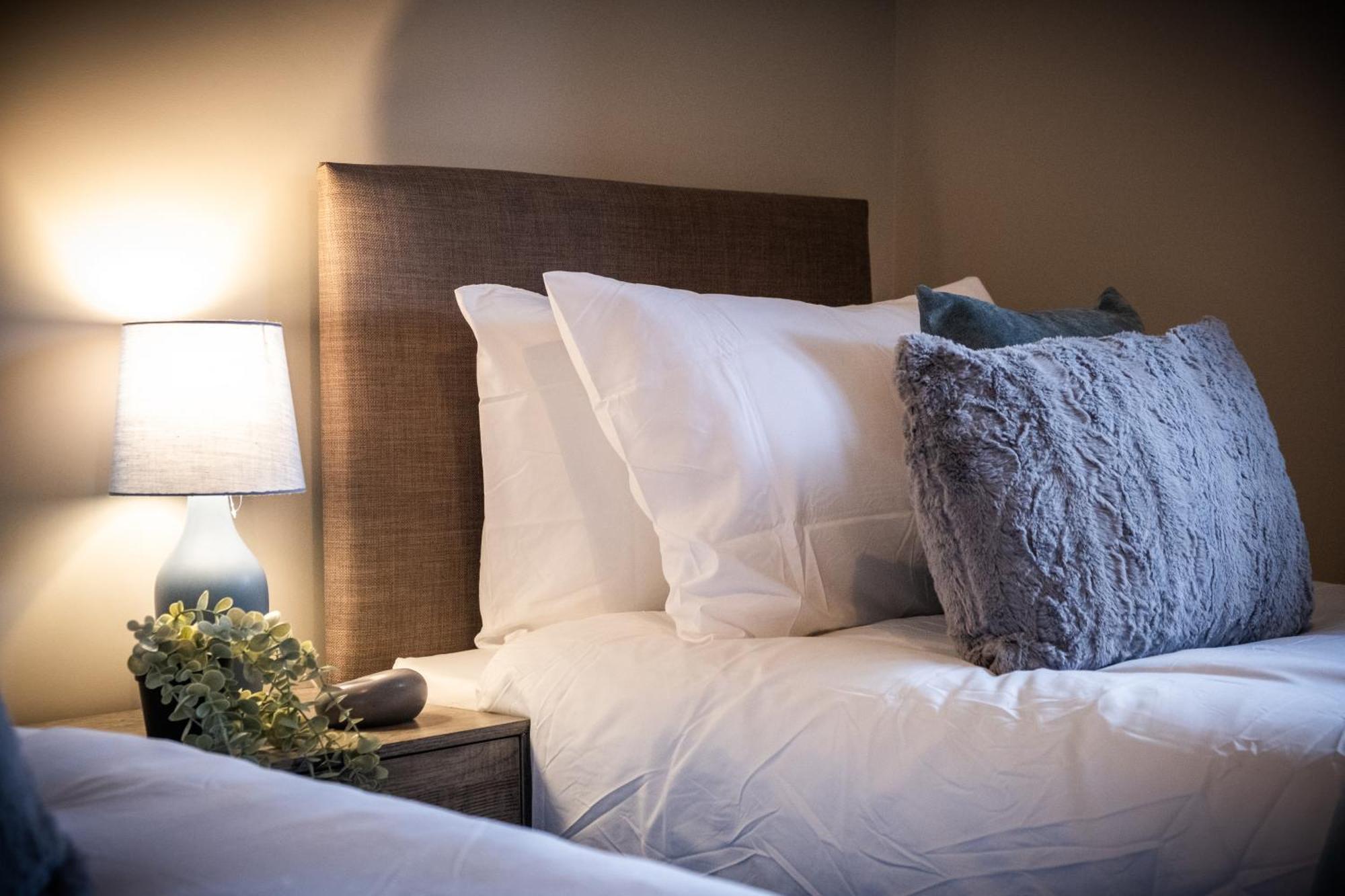 Mk 2-Bedroom Contractor'S Gem, 5 Beds, Sleeps 6, Free Parking Milton Keynes Eksteriør bilde