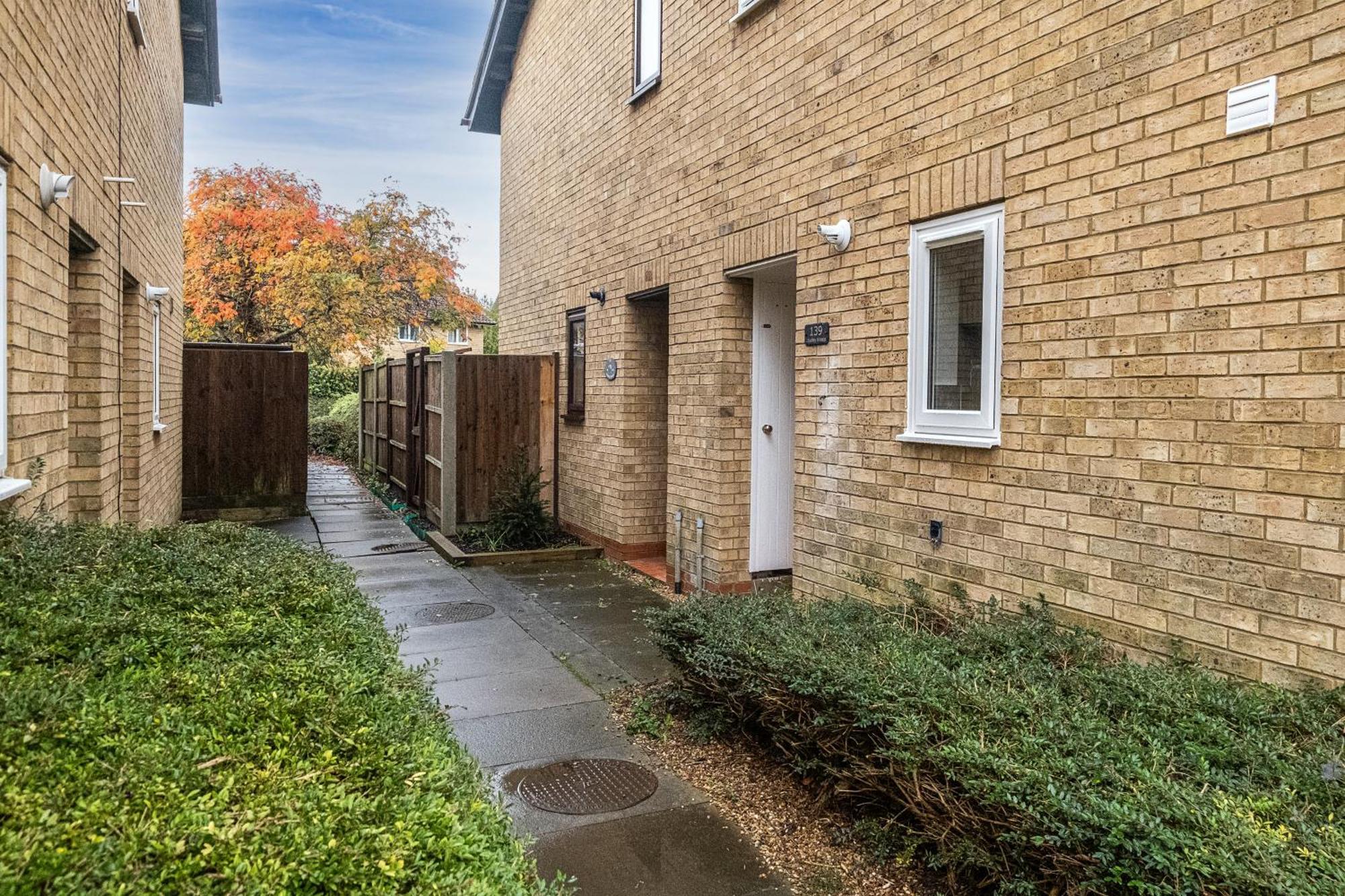 Mk 2-Bedroom Contractor'S Gem, 5 Beds, Sleeps 6, Free Parking Milton Keynes Eksteriør bilde