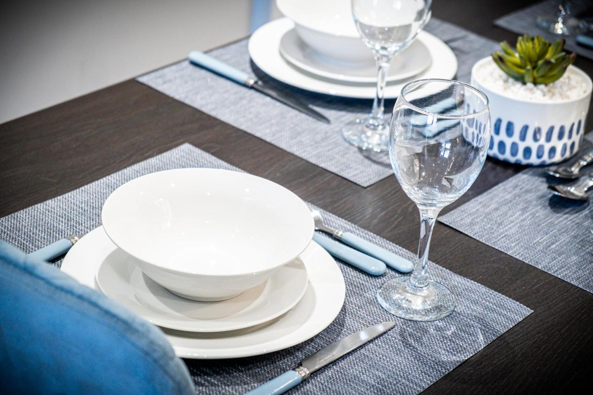 Mk 2-Bedroom Contractor'S Gem, 5 Beds, Sleeps 6, Free Parking Milton Keynes Eksteriør bilde