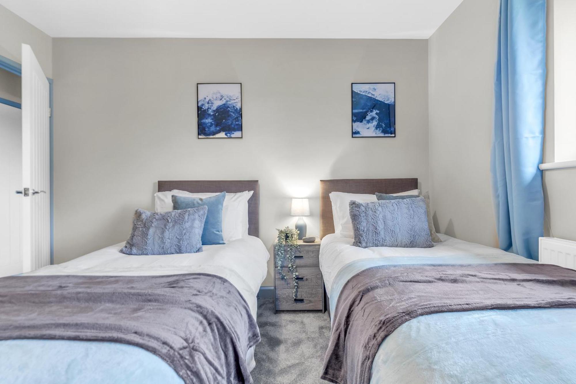Mk 2-Bedroom Contractor'S Gem, 5 Beds, Sleeps 6, Free Parking Milton Keynes Eksteriør bilde